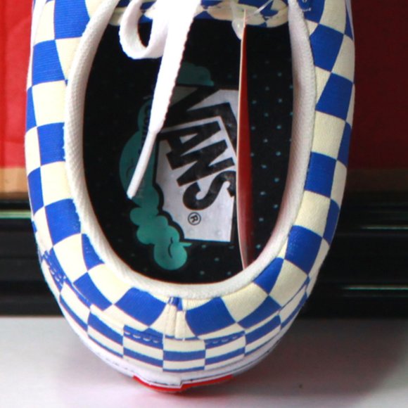 Stylish Checkered Blue and White Vans Sneakers Size 12 Never Worn Outside! - Picture 8 of 11
